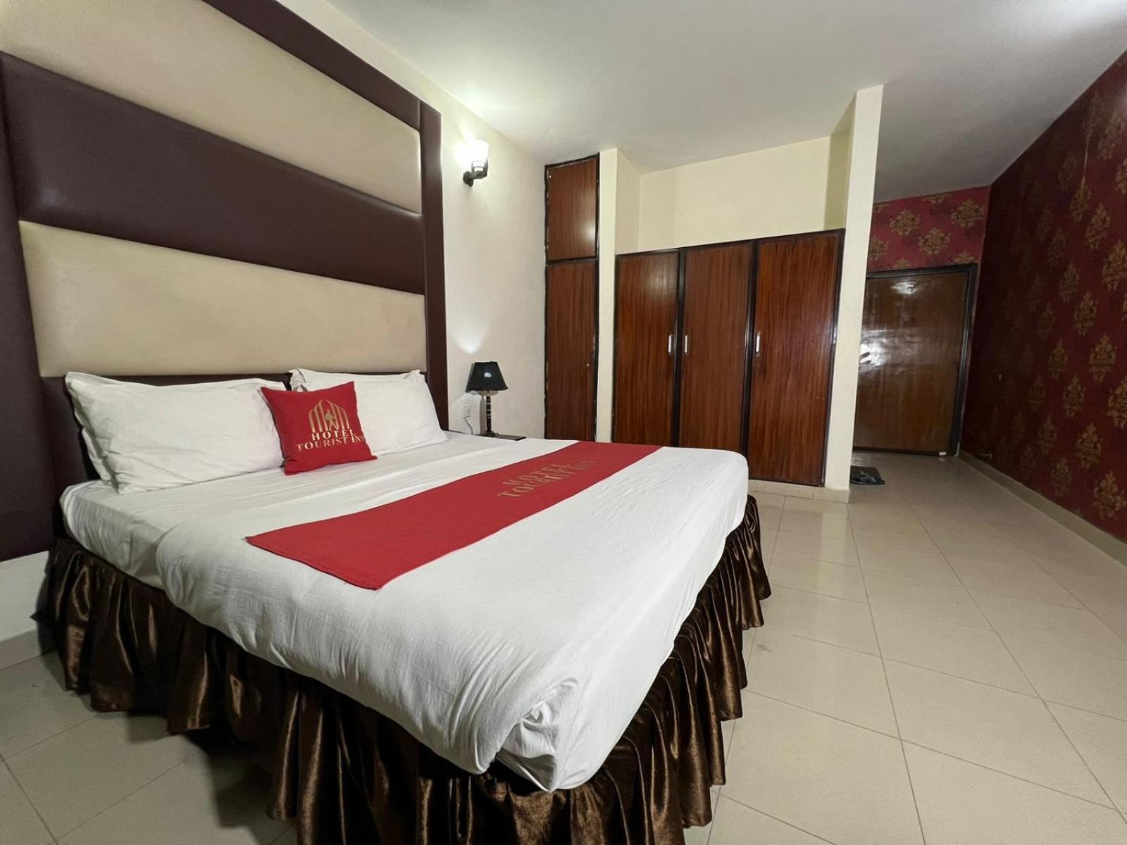 Hotel Tourist Inn Lahore Exterior foto