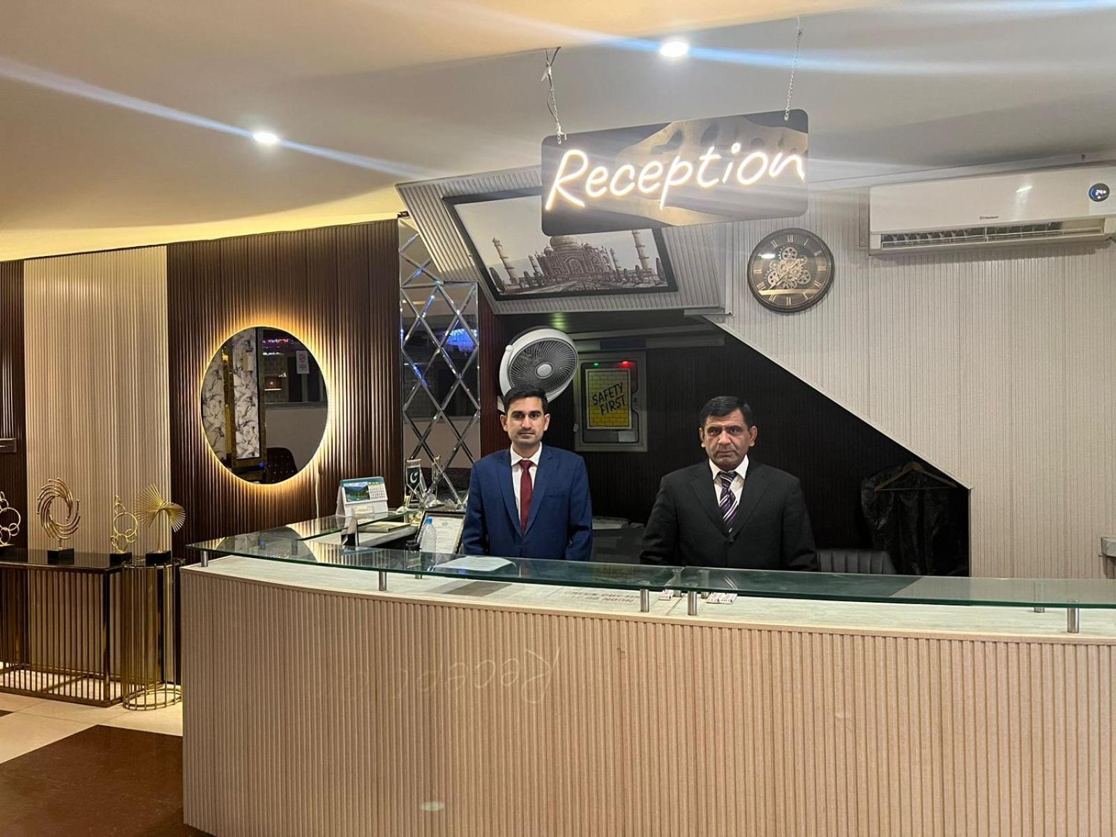 Hotel Tourist Inn Lahore Exterior foto
